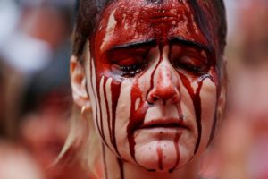 2016-07-05t123425z_1461976969_d1betnvemrab_rtrmadp_3_pamplona-bulls-protest-jpg